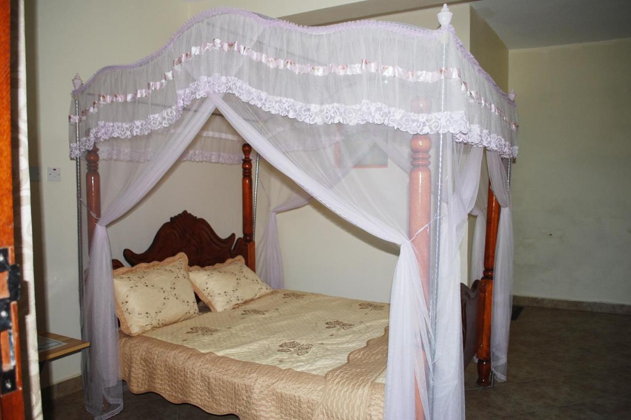 Relief Motel Fort Portal Exterior photo